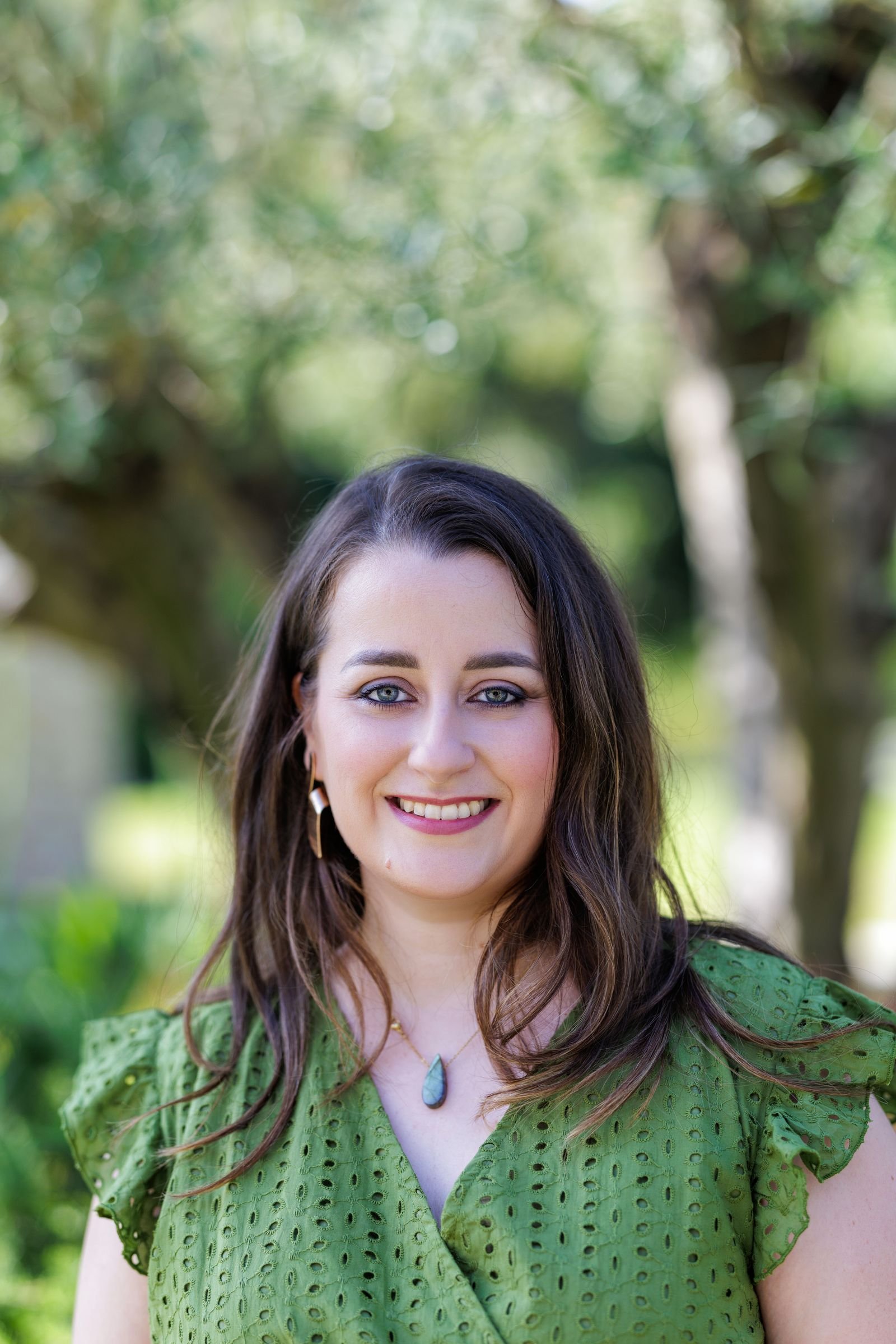 Médecin de formation et praticienne en hypnose : Laure-Hélène Bracoud